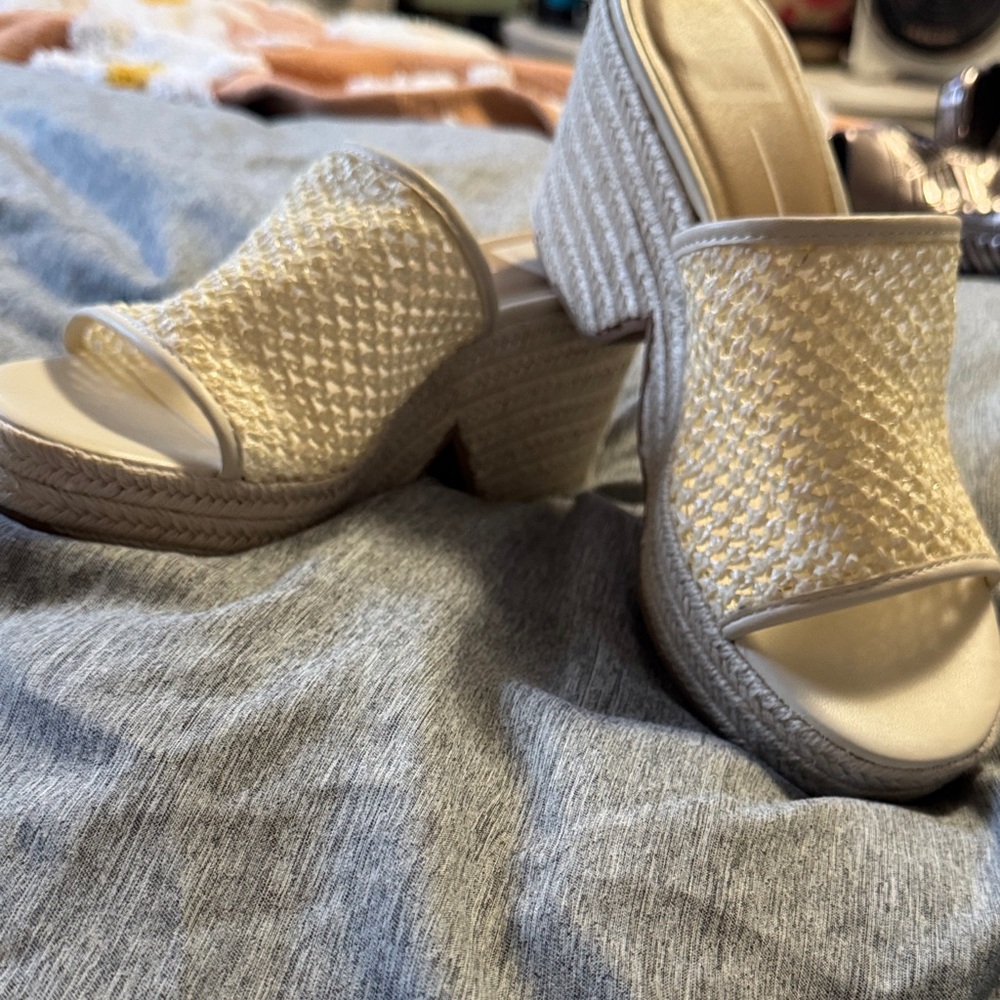 Dolce Vita Cream Woven Open-Toe Block Heel Mules